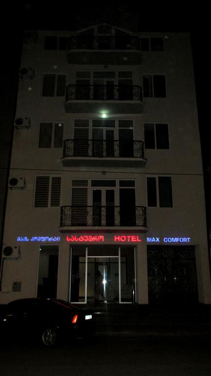 Max Comfort Hotel Kutaisi Exterior photo